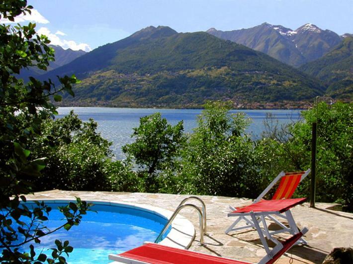 Villa Erica Con Piscina Privata Sul Lago Di Como Colico Exterior foto