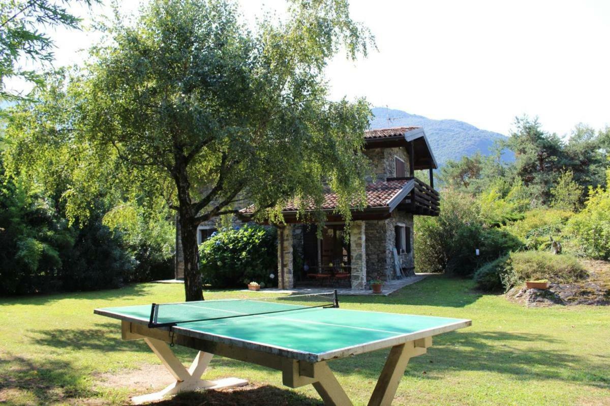 Villa Erica Con Piscina Privata Sul Lago Di Como Colico Exterior foto